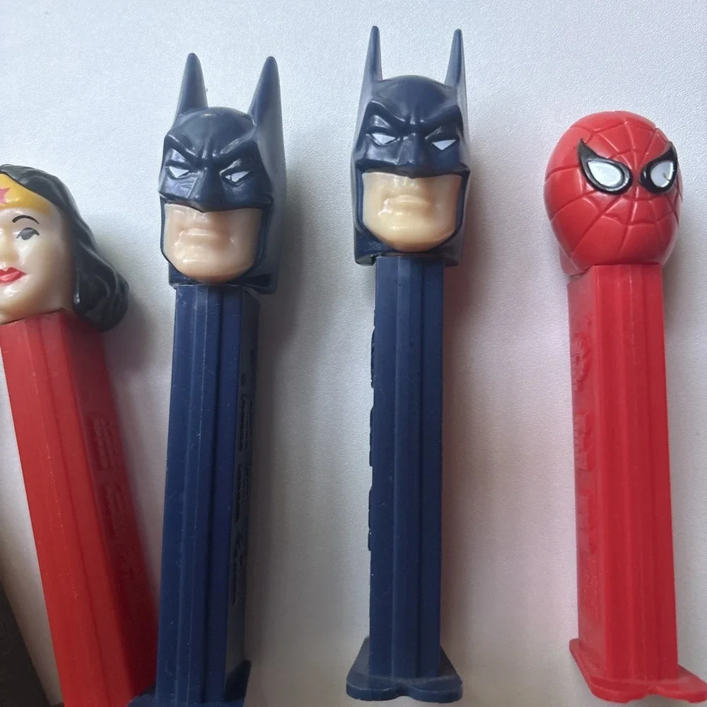 Spider-Man /2 Hulks/ 2 Batman /Wolverine/Wonder Women